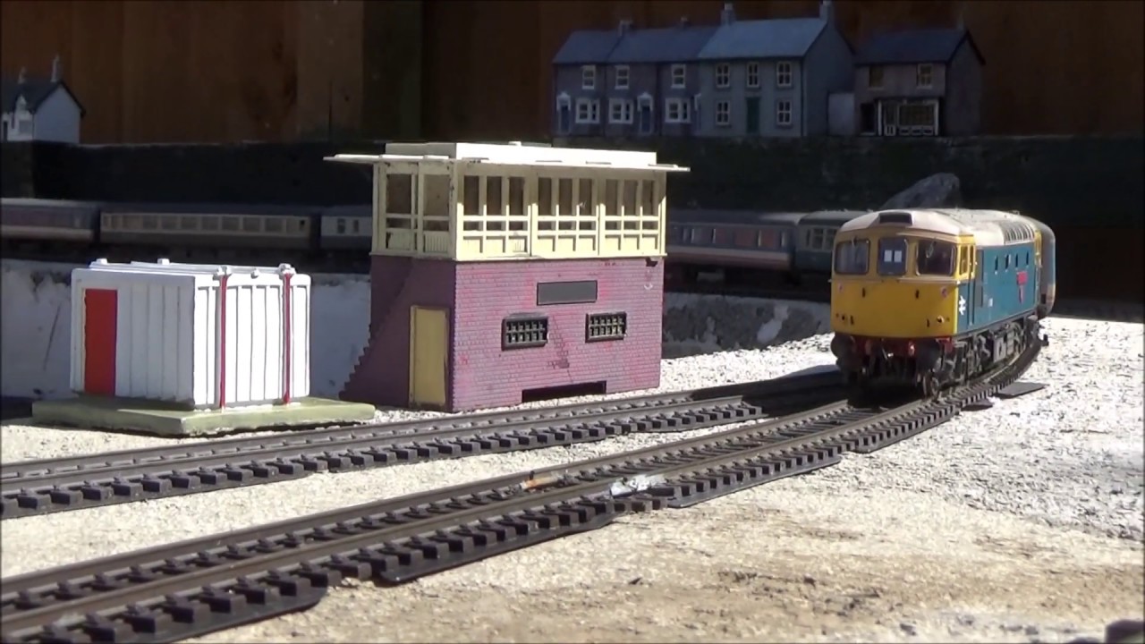 Summer Hampton Railway 2020 - A reborn OO garden railway - Wednesday 6th May