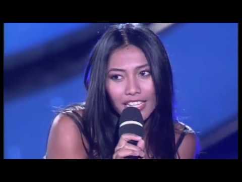 Anggun a Padova canta Snow on the Sahara 1999