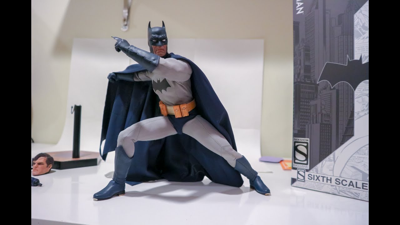 batman sixth scale figure by sideshow collectibles