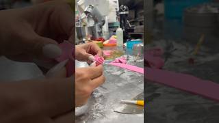 EASY FONDANT FLOWERS #learn #howto #tips #diy #art #artist #decoration #easy #cake #flowers