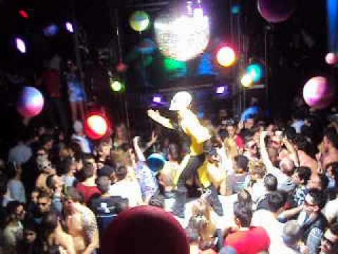 Refugiu's Mega Danceteria