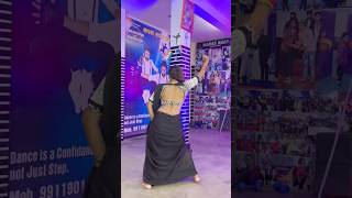 Download Lagu Kamar Hilela (Bhojpuri Song) - Nirhua Mail | Indu Sonali MP3