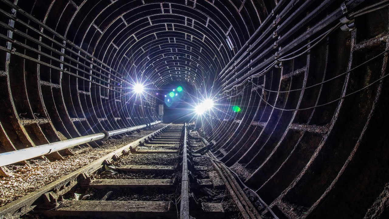 Under London's Streets: Exploring Abandoned Train Lines