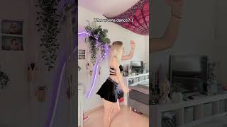 Video thumbnail of "Anyone wanna dance with me? lG miss_valix 💜 #dance #fyp #shorts #bikini #valiveex #valeriavee"