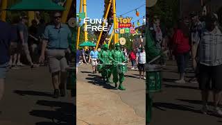 HAVE YOU SEEN THE DISNEY TOY SOLDIERS FROM TOY STORY IN HOLLYWOOD STUDIOS #disney #shorts #toystory
