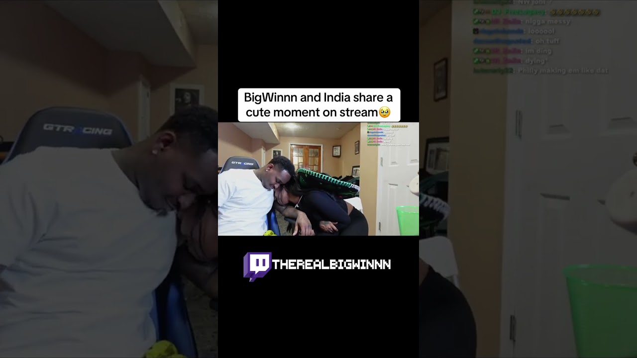 Она такая нежная 🥰 