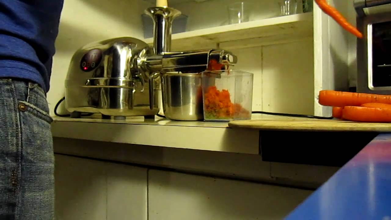 Angel Juicer juicing only carrots YouTube