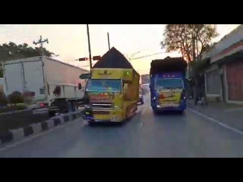 vidio-bagus-buat-story-wa-kekinian-anak-cctv-/-truk-mania-#63-|-truk-oleng-parah!