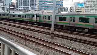 JR東日本E231系1000番台横コツS-12編成+E233系3000番台後期横コツE-14編成併結編成2840Y湘南新宿ライン・高崎線直通新宿経由快速籠原行き東神奈川駅通過
