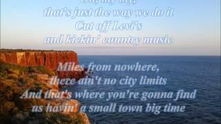 Watch Chris Young Small Town Big Time video