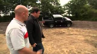 The Mitsubishi L200 Tackles 4X4 Off-Road Course