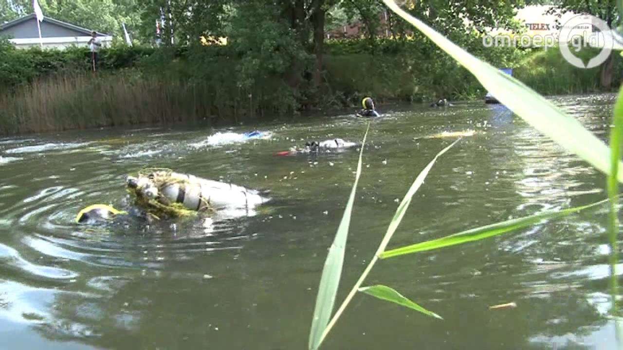 Duikers Maken Apeldoorns Kanaal Schoon YouTube