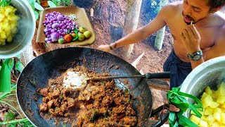 ചിക്കൻ വറ്റിച്ചതും തല്ലുകൊള്ളിത്തനവും 😊 village cooking with friends / G J MOWGLI 😂😂