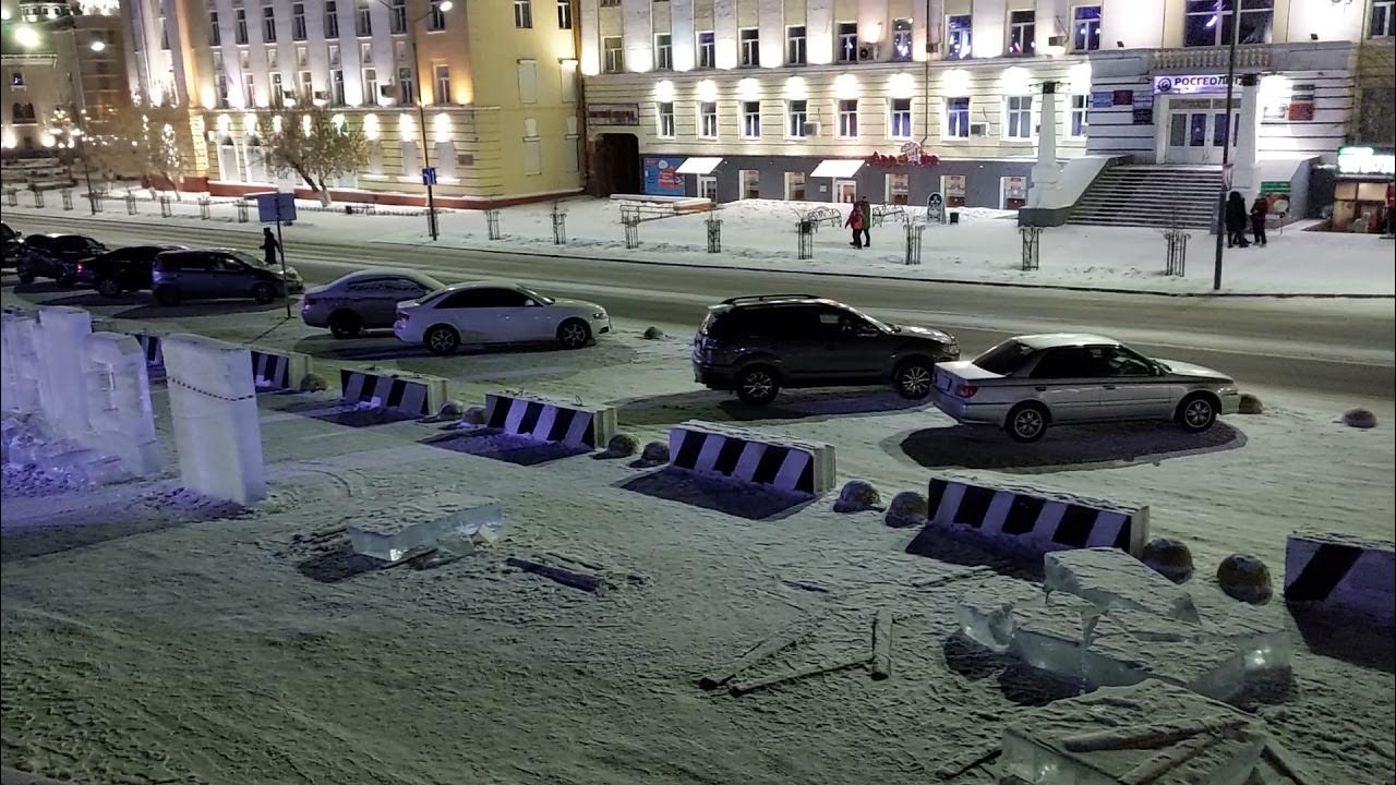 Пожар мытищи сейчас осташковское шоссе. Пятиэтажка где был пожар. Пожар в чертаново сейчас. Пожар на складе на юге москвы. Московский пожар.