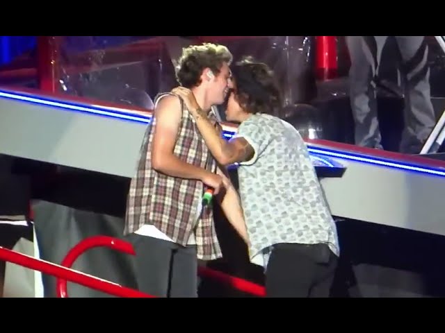 Niall & Harry — Shut Up And Dance [WWAT: North America Part 1] class=