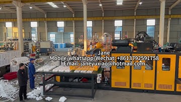 PS foam box plate thermoforming machine with robot arm