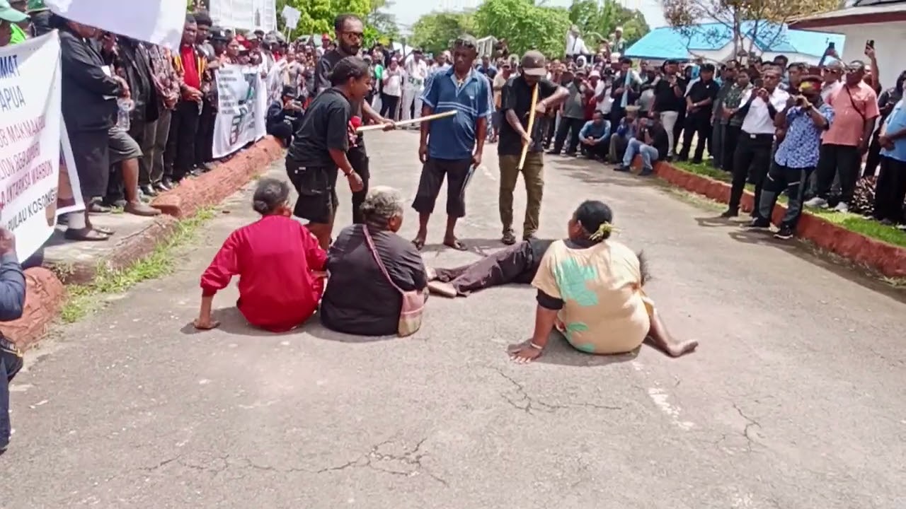 Fragmen demo damai biak 04,02,26