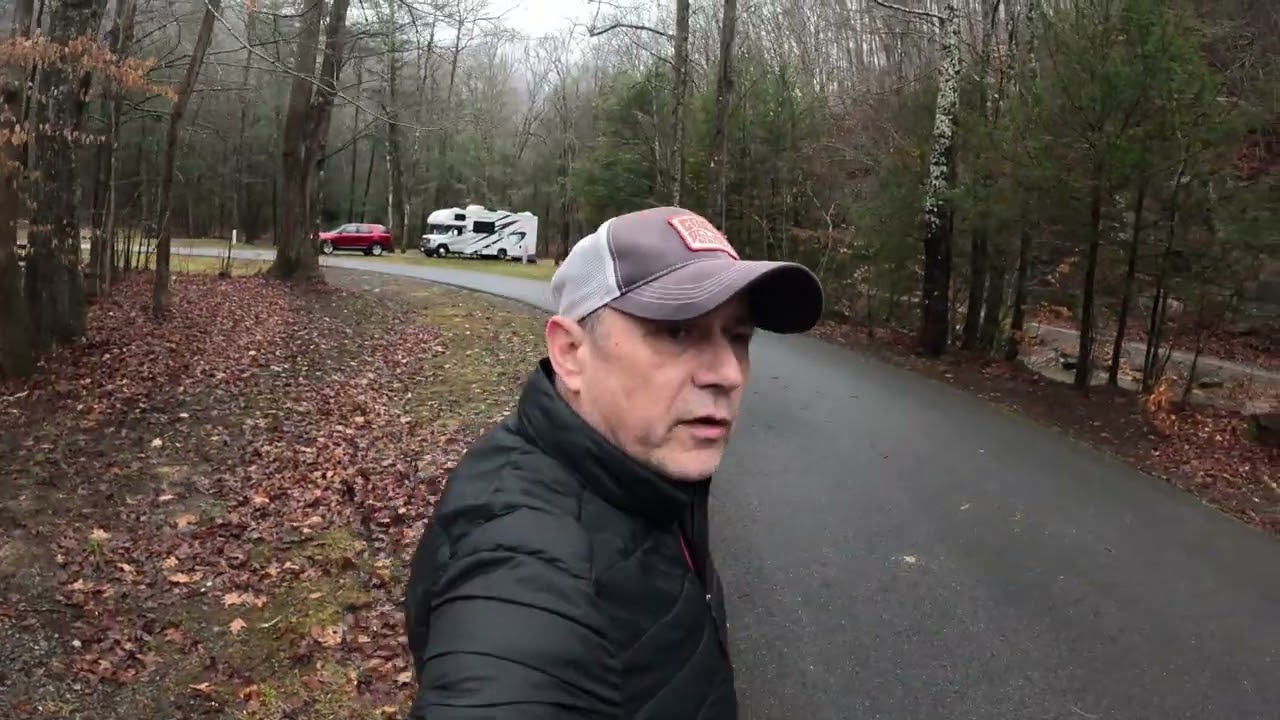 Пешеходная экскурсия по кемпингам Mash Fork в государственном парке Camp Creek