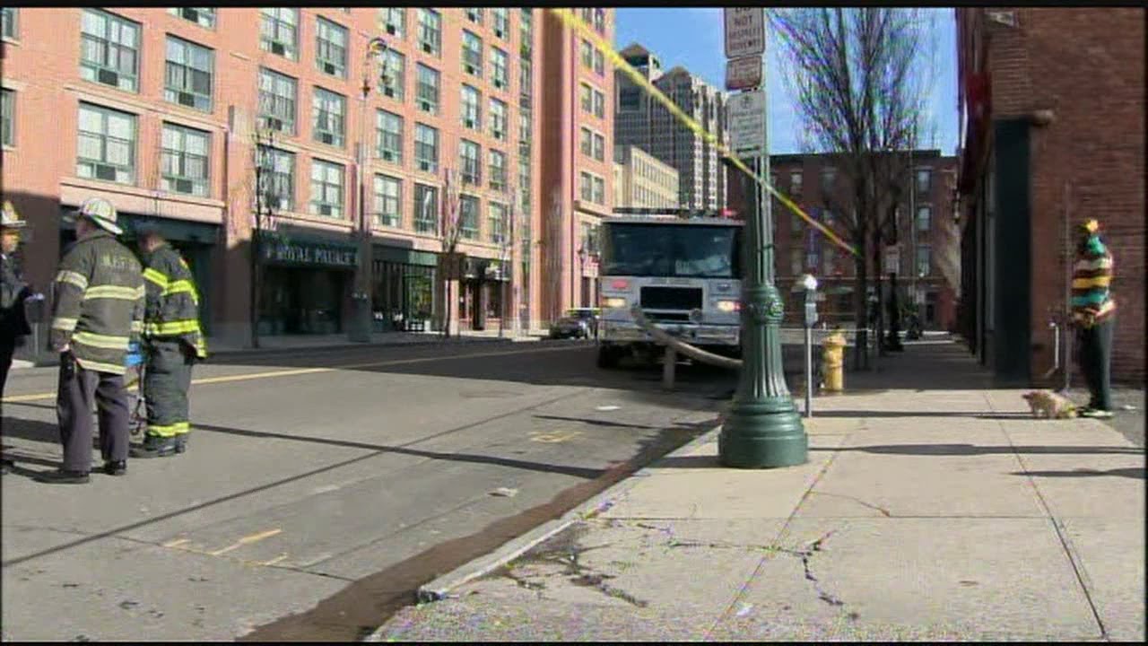 Emergency personnel respond to New Haven gas leak - YouTube