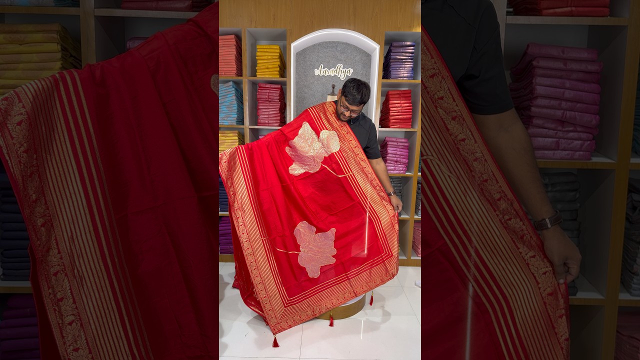 Munga Soft Silk 3D Flower Masterpiece Saree