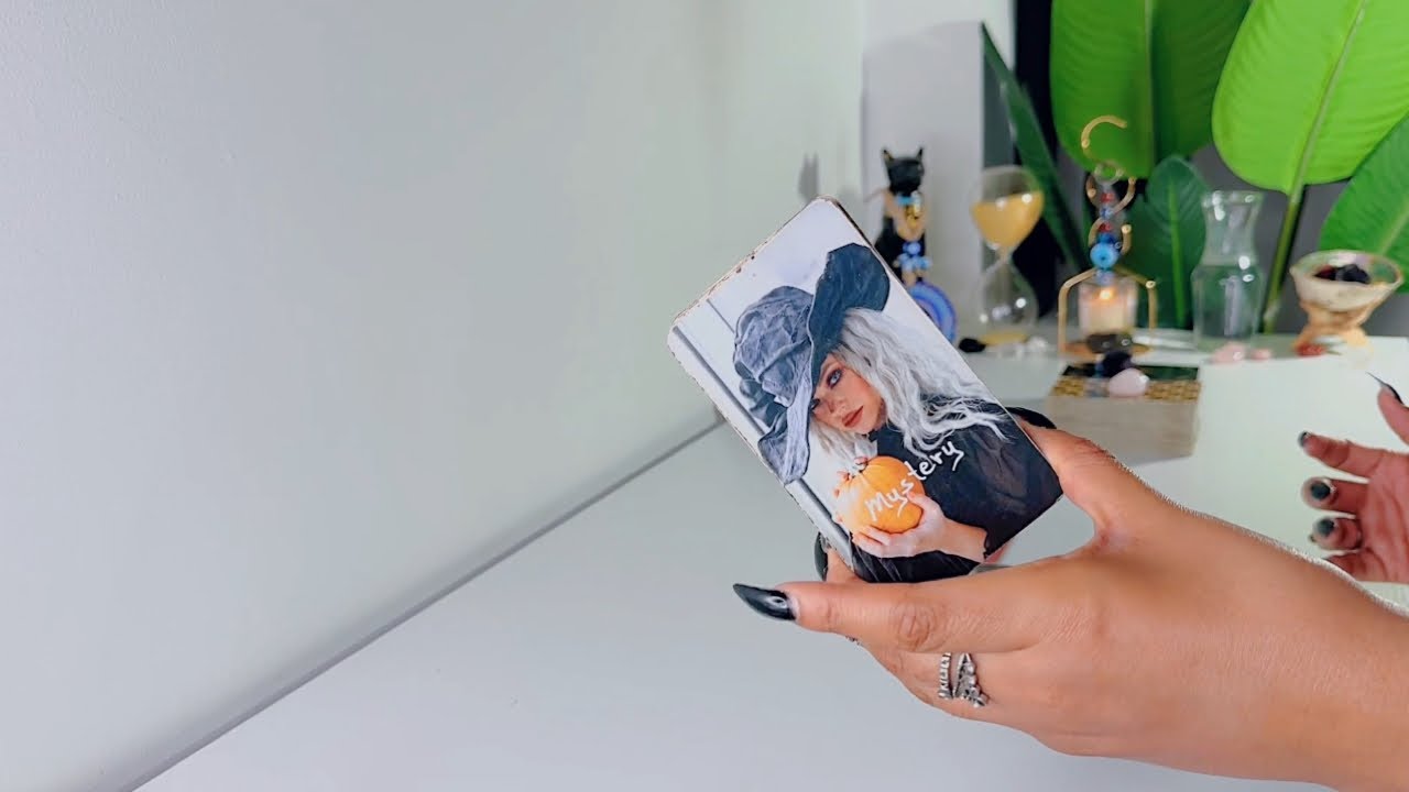 💕 This Person Can't Get You Off Their Mind! ....They Want To Leave A Situation Behind For You!