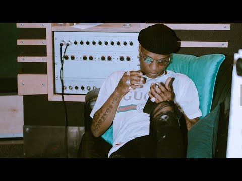 Wizkid Drops Unreleased Jamz On IG Live For FC