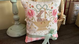 FlossTube #87: Time for Subscriber Giveaway, Baker’s Dozen Finishes, Great New Finishing Tip & More!
Recorded March 15, 2023
Instagram: lostinfloss2
Email: lostinfloss2@gmail.com
Strawberry inspiration from gabrielstitches on Instagram. Chart is a freebie Quaker Rose from stonestreetstitchworks
Love Never Fails pillow
Freebie from Primitive Hare 2014 blog post
Valentine Mini Bouquet #2
Freebie from Jeannette Douglas
Love Heart
Freebie
From The World in Stitches
Exchange gift I stitched
Freebie: Un age tra i fieri by Cuore e Batticuore
Exchange gift I received:
Peace by Blackbird
2013 Issue of JCS ornament magazine FlossTube #87: Time for Subscriber Giveaway, Baker’s Dozen Finishes, Great New Finishing Tip & More!