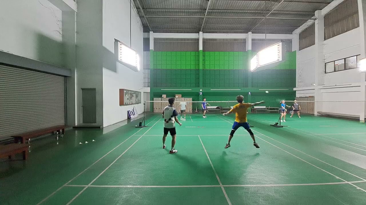 ตีเล่นเย็นวันอังคาร