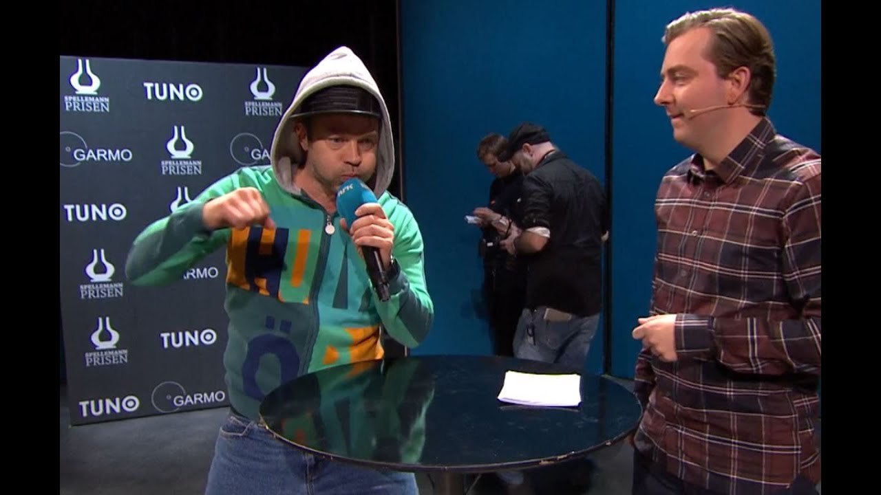 Pappa rapper til han blir flau - YouTube