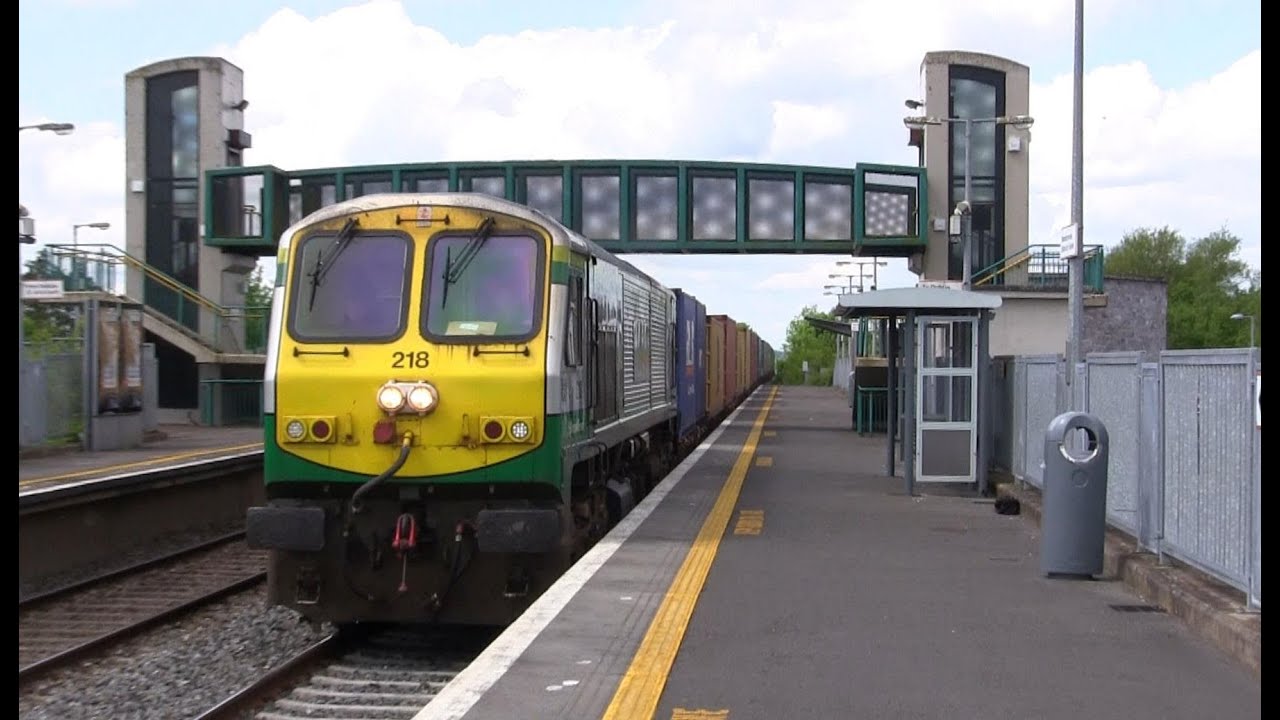 Passenger, freight & PW workings @ Monasterevin, Co. Kildare (5-6-2014)