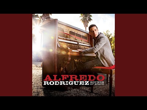 Crossing the border - Alfredo Rodriguez