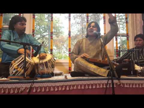 Ustad Shafqat Ali Khan with Haroon on Tabla - Maan Kun to Maula