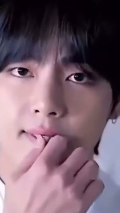 Make an eye contact with Kim Taehyung🙈 #bts #v #taehyung #kimtaehyung #shorts