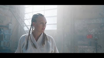 INGRID LUKAS - ANALOGUE CONNECTIONS (Official Video)