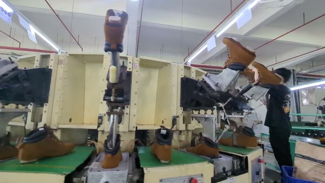 PU injection process(safety shoes)