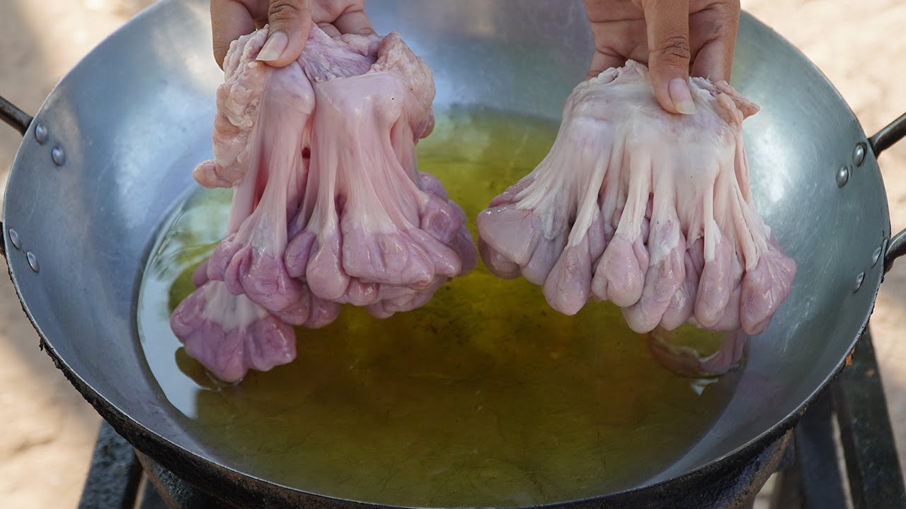 Deep Fried Chitterlings Recipe | Crunchy Chitterlings Cooking and Eating