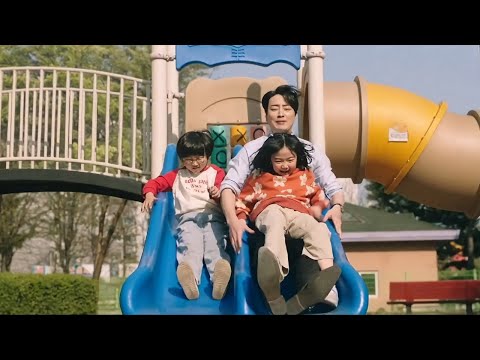 بنت عنيده بتشتغل سكرتيره عند مدير شركة فبتقرر تنكد عليه الشغل لكنه بيفاجئها وخليها تحبه بطريقته