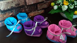 Creative DIY for baby shower / paper shoes / baby shower decorations