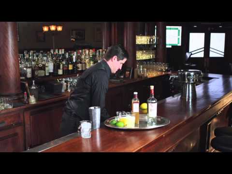drinks-of-the-usa:-how-to-make-the-perfect-pisco-punch,-with-johnny-raglin-|-pottery-barn