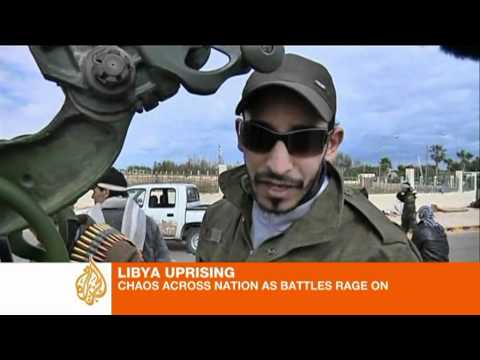 Libyan aircraft bomb Ras Lanuf