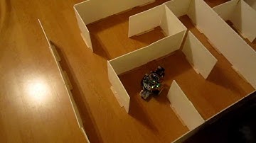 Arduino maze-solver and wall-follower robot