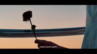 Ayhan Çelenk - Yangına Çiçekle Geldim 