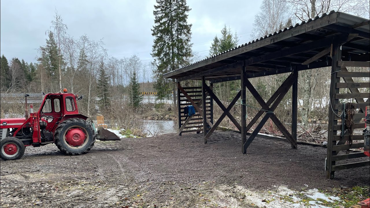 Vedskjulet er klart til vinter’n