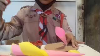 MEMBUAT HIASAN DINDING DARI KERTAS LIPAT