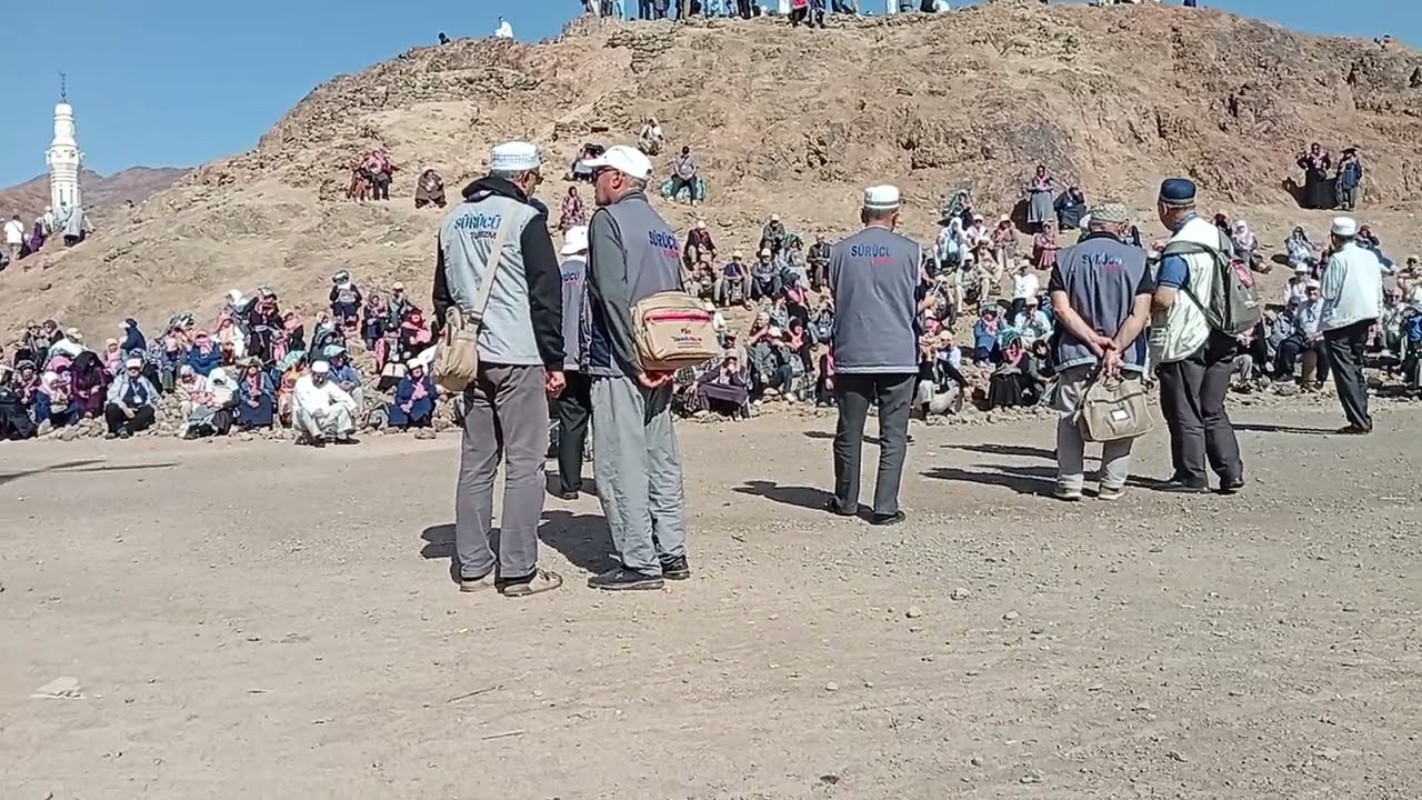 Uhut Şehitliği Hz.Hamza ve Sahabeler & Medine Uhut Şehitliği 