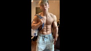 減量疲れを癒しに温泉に行くマッチョの荷物がこちら #shorts