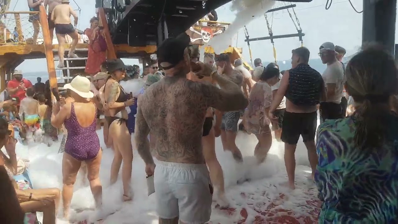 Manavgat tekne turu köpük partisi