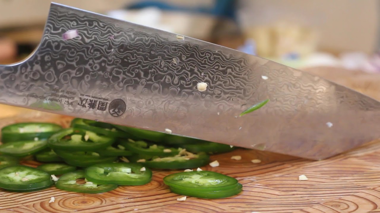Kanetsugu Zuiun Sg2 210mm Damascus Kiritsuke vs Jalapeño