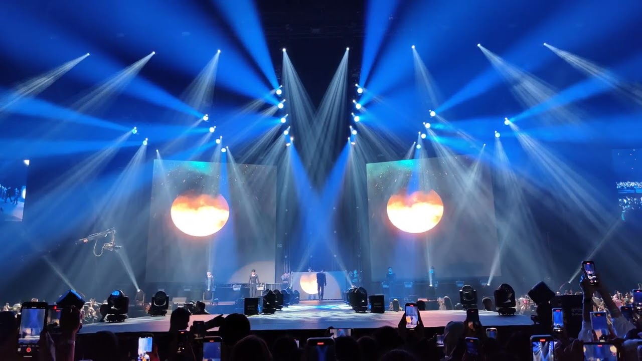 231111 DPR IAN - INTRO + So Beautiful [HYPEROUND K-FEST ABU DHABI 2023] FanCAM 4K