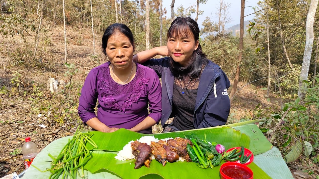 Yummy pork legs cooking and eating | Naga style cooking